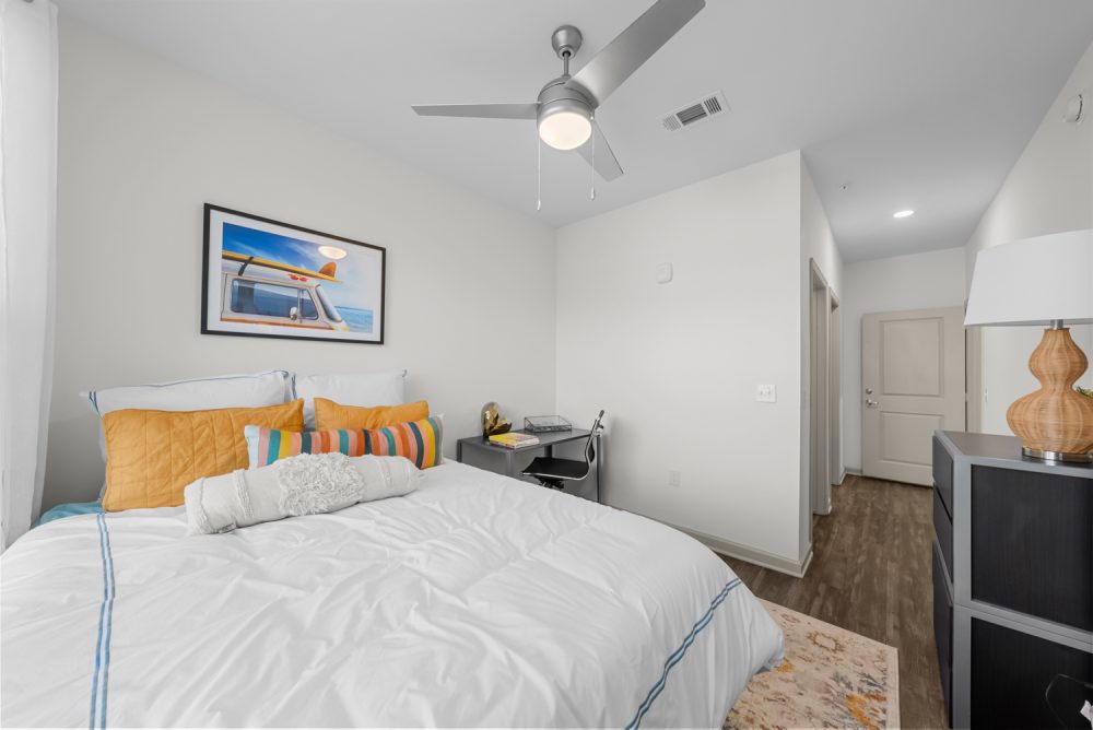 signature 1505 apartments near nc state university large private bedroom fully furnished