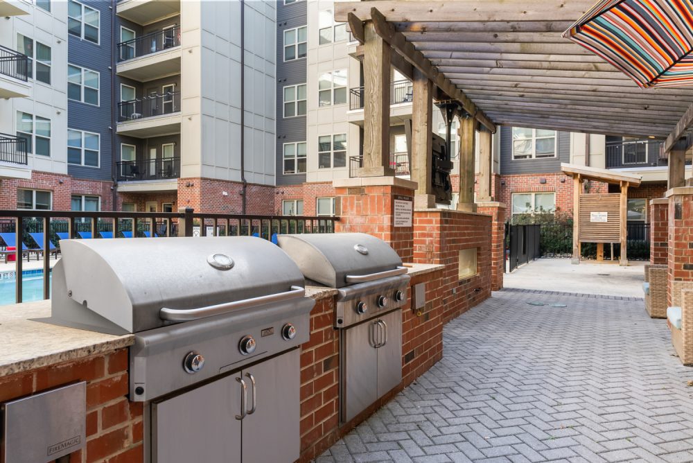 signature 1505 apartments near nc state university poolside grills