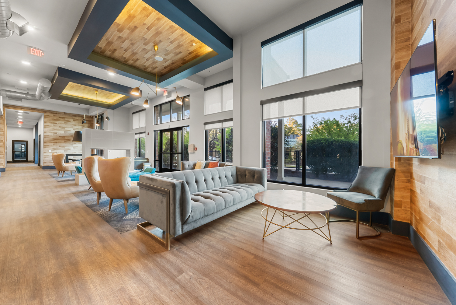 signature 1505 apartments near nc state university resident clubhouse lounge seating