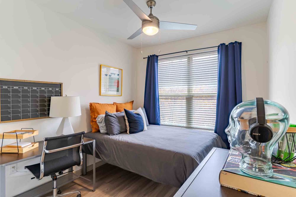 signature 1505 apartments near nc state fully furnished bedroom